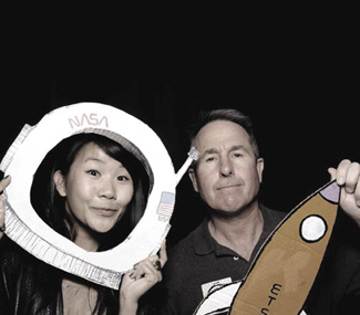 Astronaut Steve Robinson and ETSY employee Astronaut Steve Robinson and ETSY employee