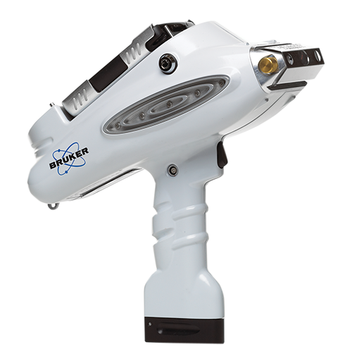 Tracer handheld X-ray fluorescence scanner