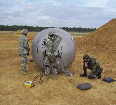 Soldiers test an inflatable antenna Soldiers test an inflatable antenna