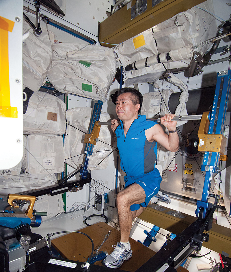 Koichi Wakata running on ISS treadmill
