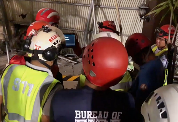 In 2019, SpecOps’ X3 FINDER was deployed in the Philippines to help find people buried under rubble after an earthquake in Davao City. Using a tablet, rescue workers are able to see if there are any people in need of rescue