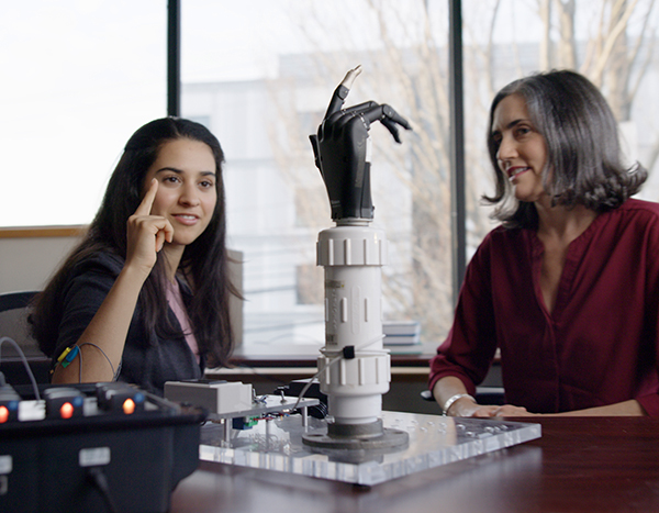 Össur’s i-Limb Quantum prosthetic