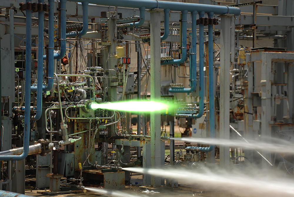 Hot-fire test of a 3D-printed rocket engine injector