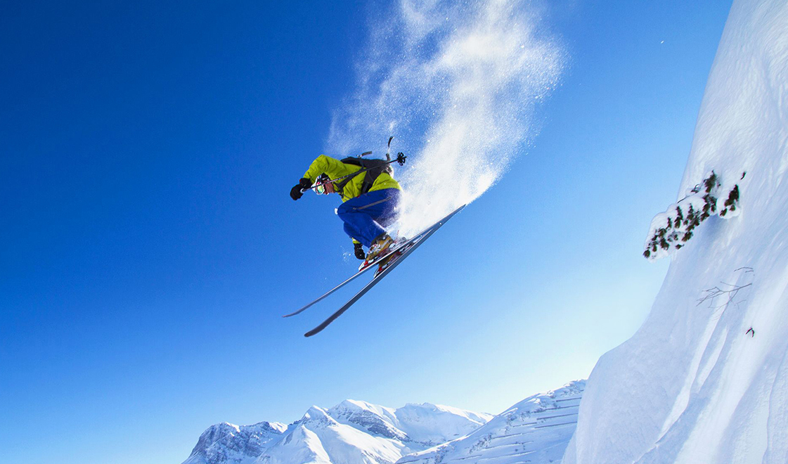 A KJUS ski jacket with a Trizar-infused liner keeps a skier warm
