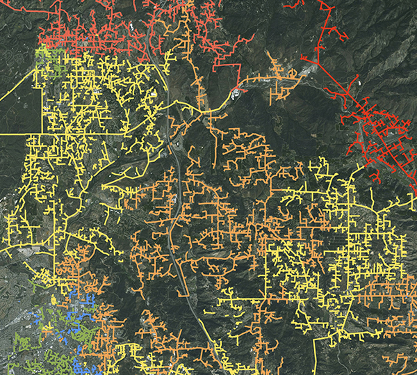 Technosylva’s map reveals where power should be cut for safety (in red) and the areas that could be next (orange)