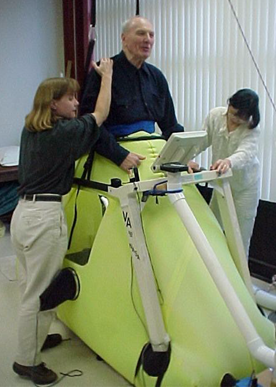 At the Palo Alto Veterans Institute for Research, two Veterans Affairs investigators, Ellie Buckley (left) and Yang Cao oversee a test run