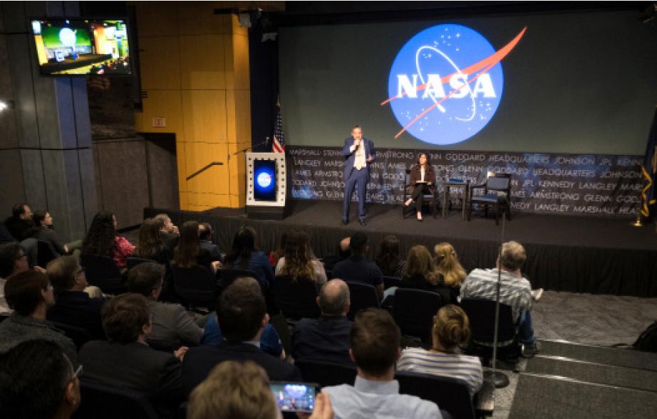 Actor John Rhys-Davies provides remarks during an employee event at NASA Headquarters