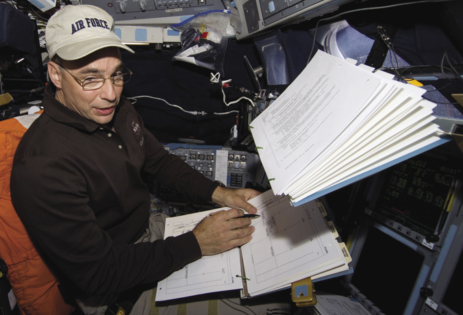 Procedure checklists on the shuttle