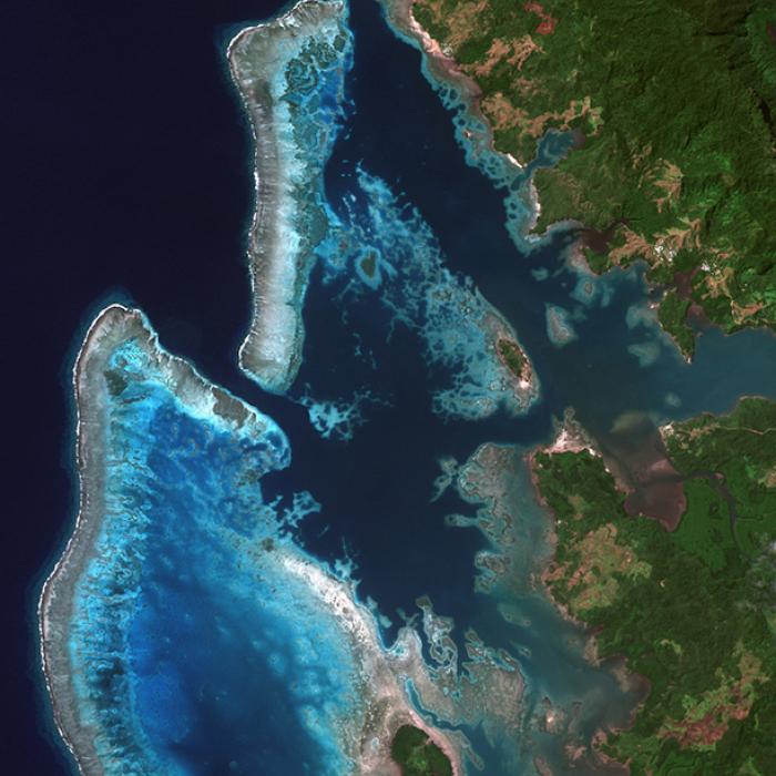 Coral reefs and reef flats along the northern coast of Vanua Levu, Fiji, mapped with Landsat 9 data processed by HySpeed Computing